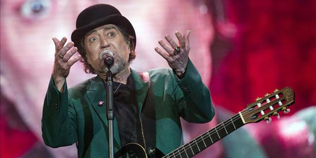 Joaquín Sabina presta "Yo me bajo en Atocha" a IU