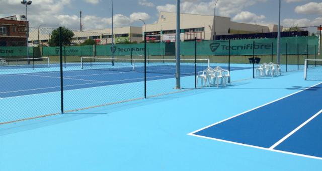 Coslada remodela sus pistas de tenis y pádel