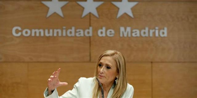 Cifuentes dice que irá de la mano con Cataluña para pedir mejor financiación