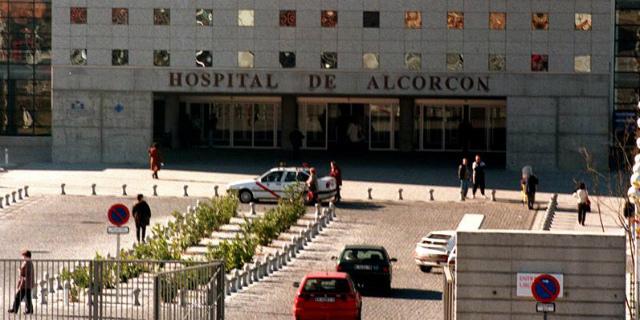Un joven agrede a una anciana de 72 años tras huir del Hospital de Alcorcón