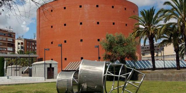El Museo Extremeño de Arte Contemporáneo expone setenta piezas en Madrid El Museo Extremeño de Arte Contemporáneo expone setenta piezas en Madrid