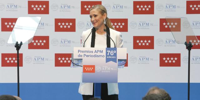 Cifuentes revisará la renta mínima de inserción "para adaptarla a las nuevas necesidades"