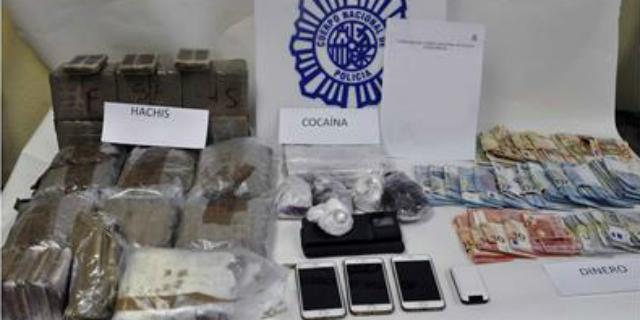 Cinco detenidos con 14 kilos de hachís y más de uno de cocaína