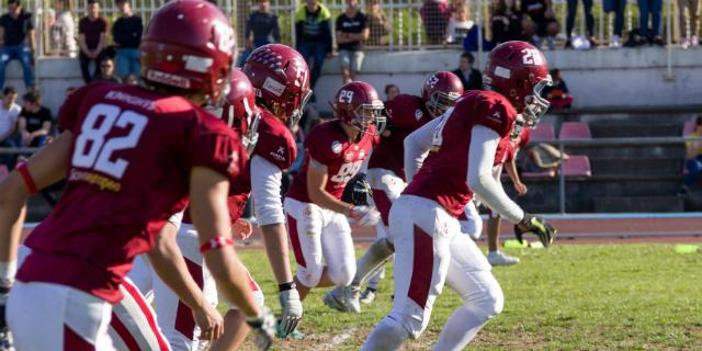 Royal Oaks Knights vestirá uniformes Under Armour