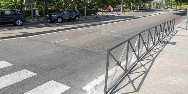 El Ayuntamiento de Boadilla instala vallas de seguridad para peatones