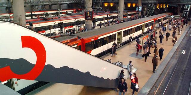 Fomento prevé invertir 3.000 millones en comprar nuevos trenes de Cercanías
