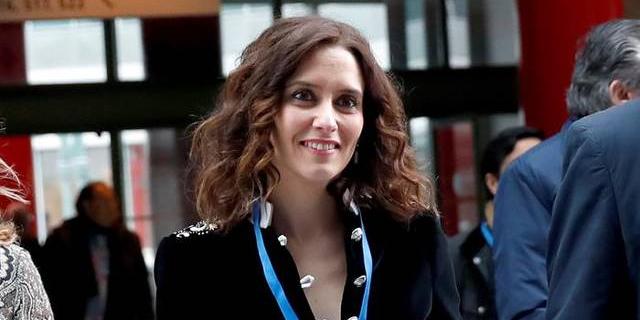 Isabel Díaz Ayuso aboga por la libre competencia entre taxi y VTC