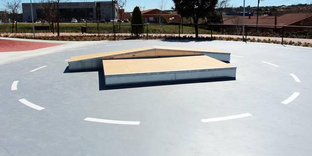 Los jóvenes skaters de Galapagar ya pueden practicar en el parque de la Avenida Víctimas del Terrorismo