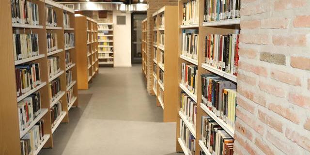 La nueva Biblioteca Municipal de Sevilla la Nueva reabre sus puertas