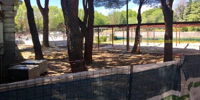 La piscina de San Blas abre al público con unas obras inacabadas después de dos años