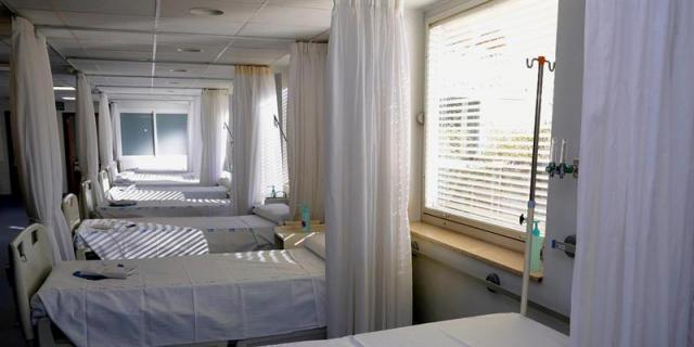 Ruiz Escudero promete más exigencia en la calidad de la lavandería hospitalaria