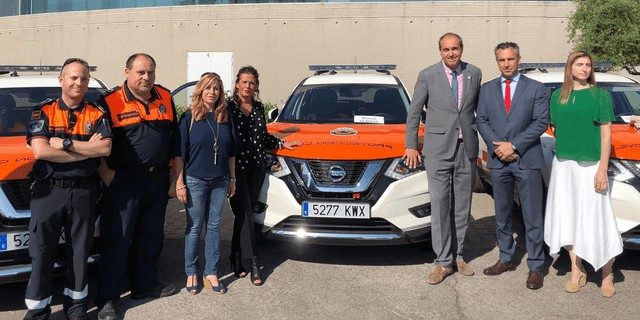 La Comunidad entrega un nuevo vehículo de Protección Civil de Sevilla la Nueva La Comunidad entrega un nuevo vehículo de Protección Civil de Sevilla la Nueva