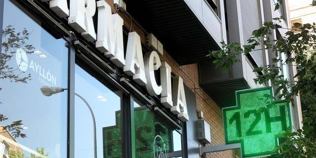 Detenidos tres atracadores con armas de fuego tras asaltar once farmacias en Madrid