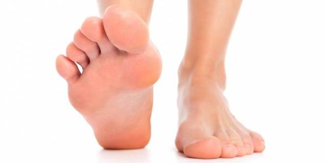 “La fascitis plantar está presente en un elevado porcentaje de dolores de pie”