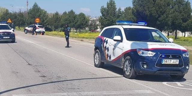 La Policía local de Getafe detiene a tres personas que viajaban en un vehículo robado