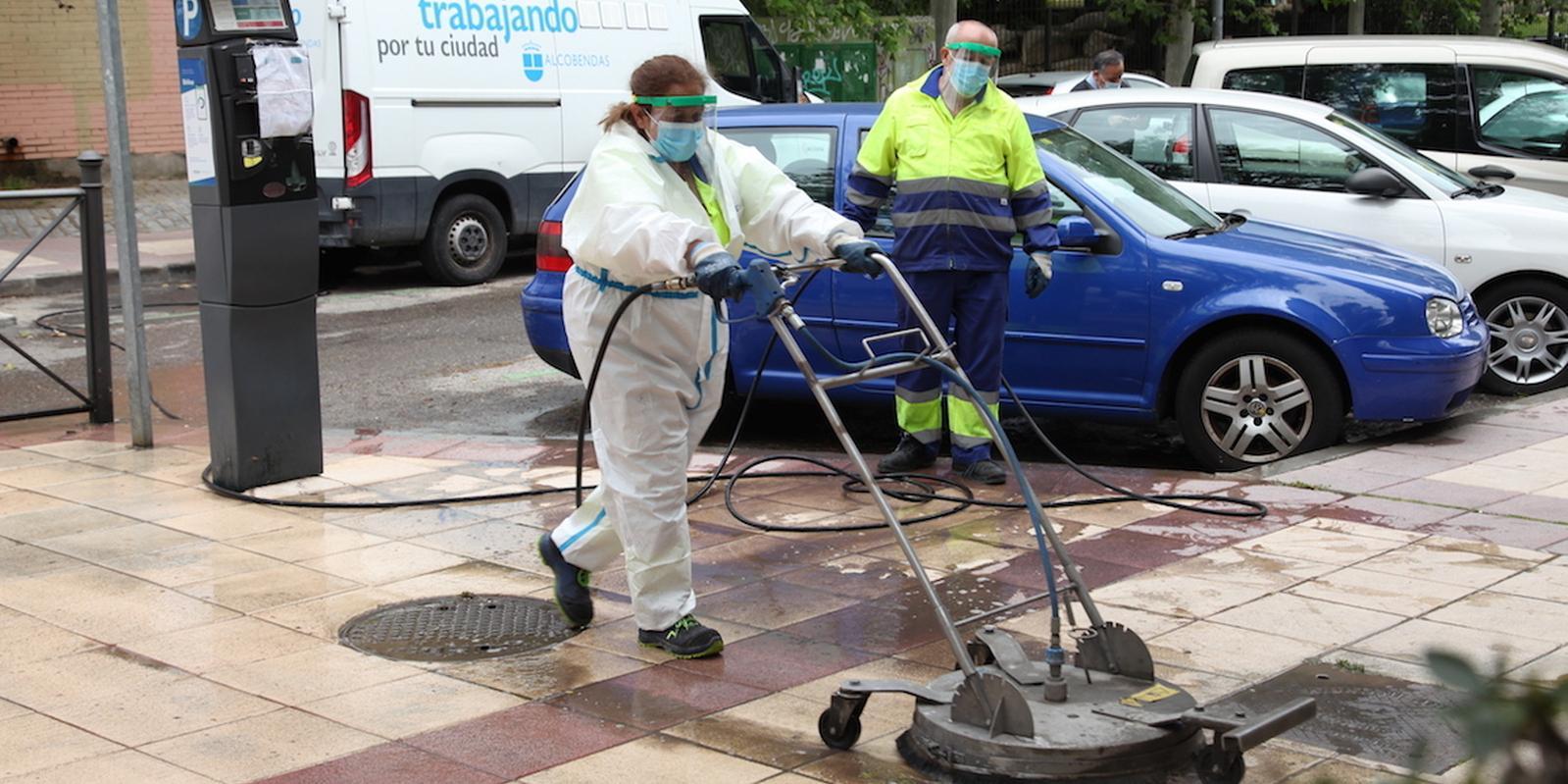 Alcobendas incorpora tres máquinas hidrolimpiadoras para garantizar la limpieza en las calles