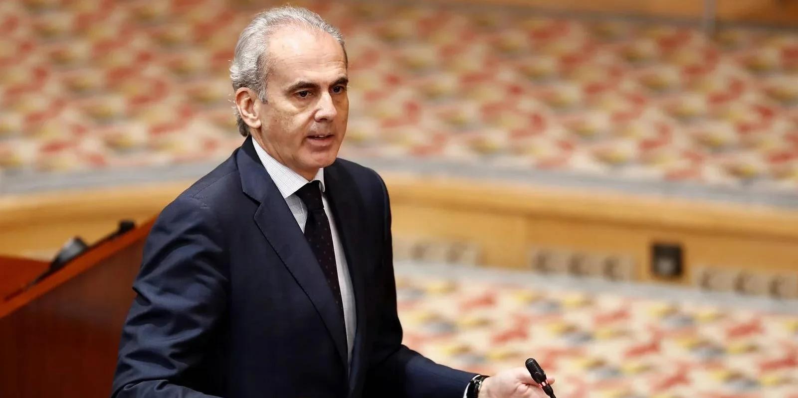 Escudero acusa a Reyero de "fariseísmo político" y defiende la gestión en las residencias