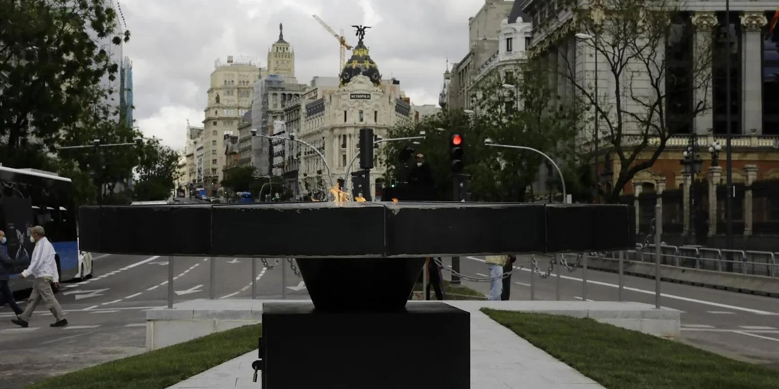 Termina en la Comunidad de Madrid el luto oficial por las víctimas del coronavirus