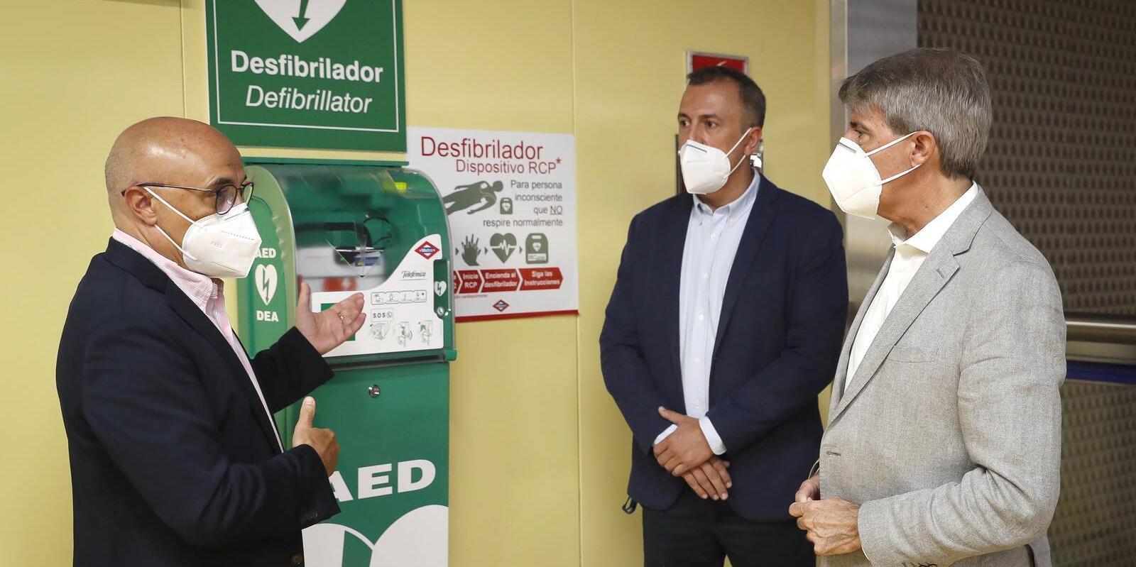 Metro de Madrid tendrá desfibriladores en todas las estaciones antes de 2021