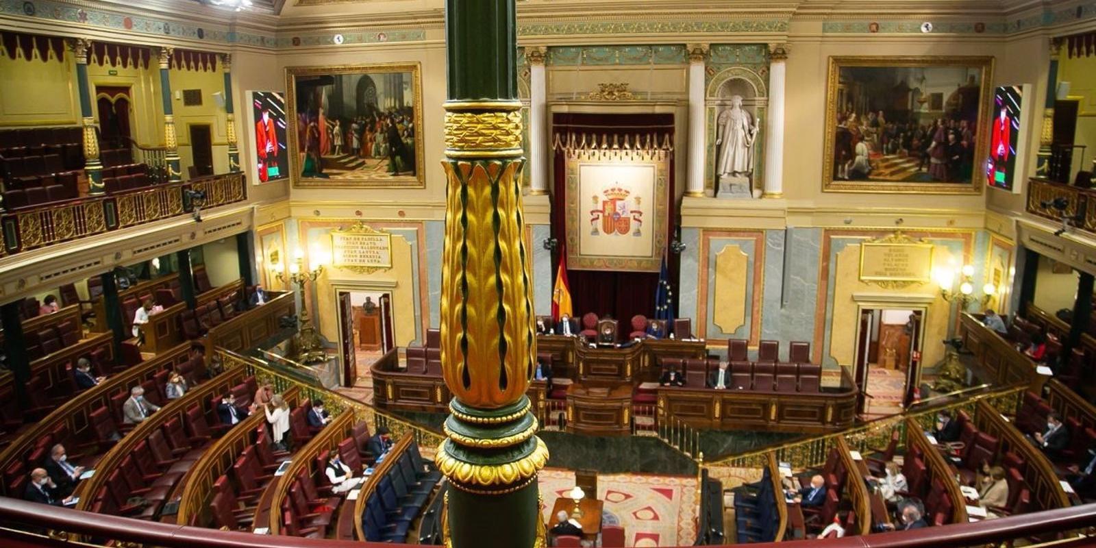 Los madrileños darían más escaños a PP y PSOE, los mismos a Cs y menos a Vox, Podemos y Más País según una encuesta de GAD3