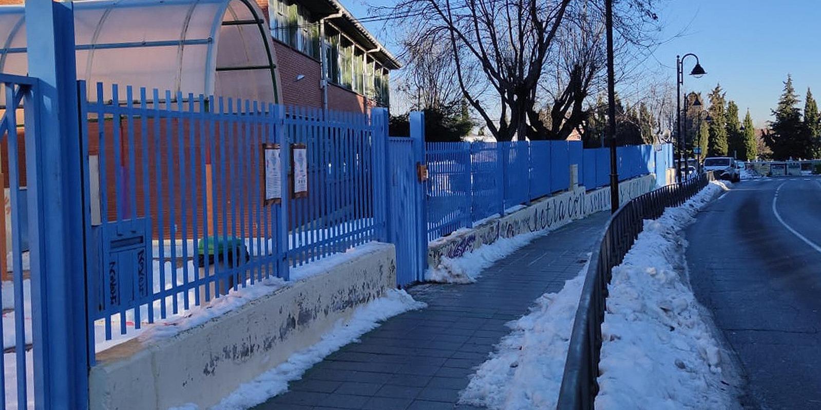 La DAT felicita al Ayuntamiento de Galapagar por la limpieza de los accesos a los centros educativos La DAT felicita al Ayuntamiento de Galapagar por la limpieza de los accesos a los centros educativos