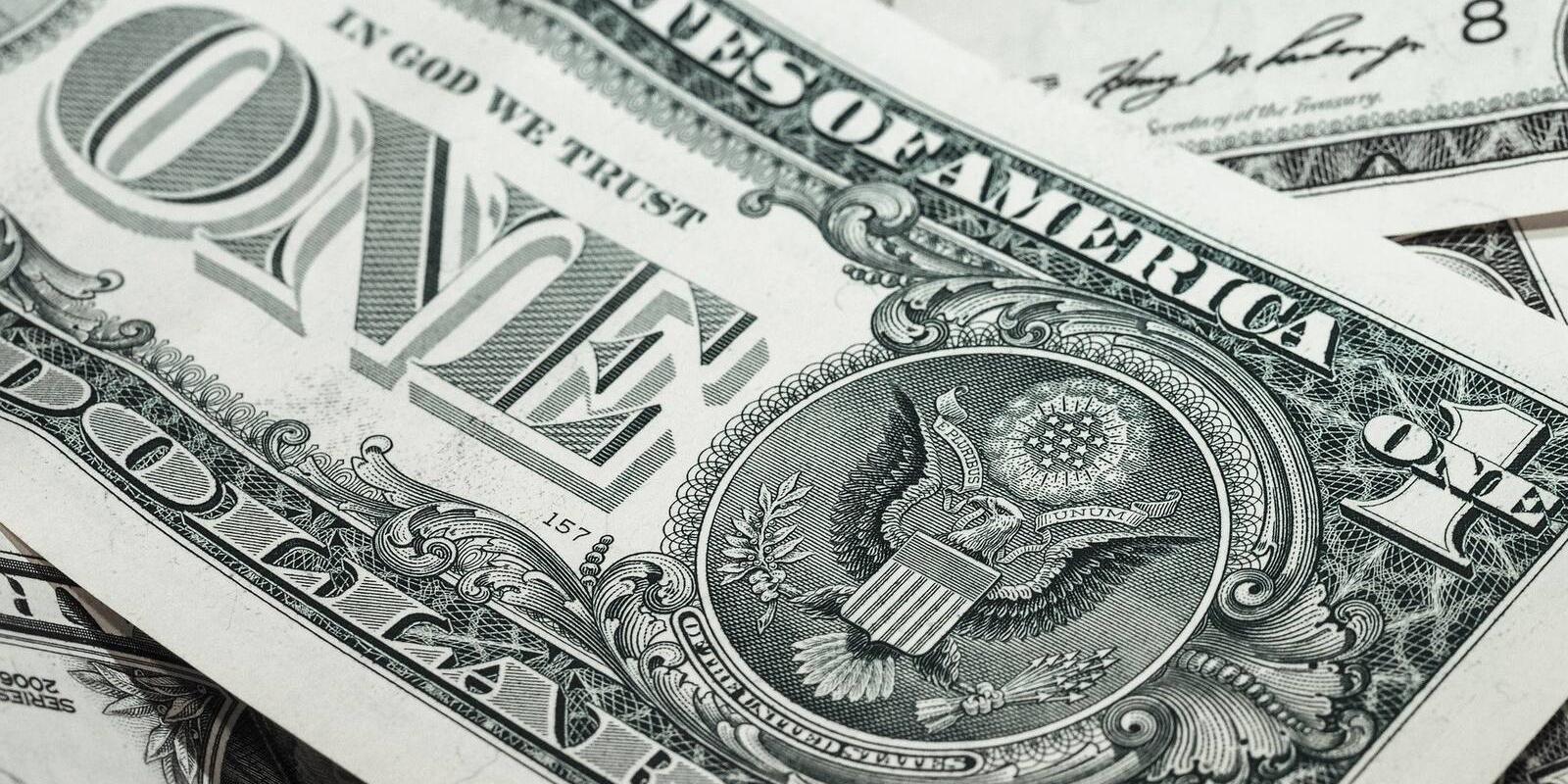 El dólar mantiene su fortaleza en el mercado de Forex