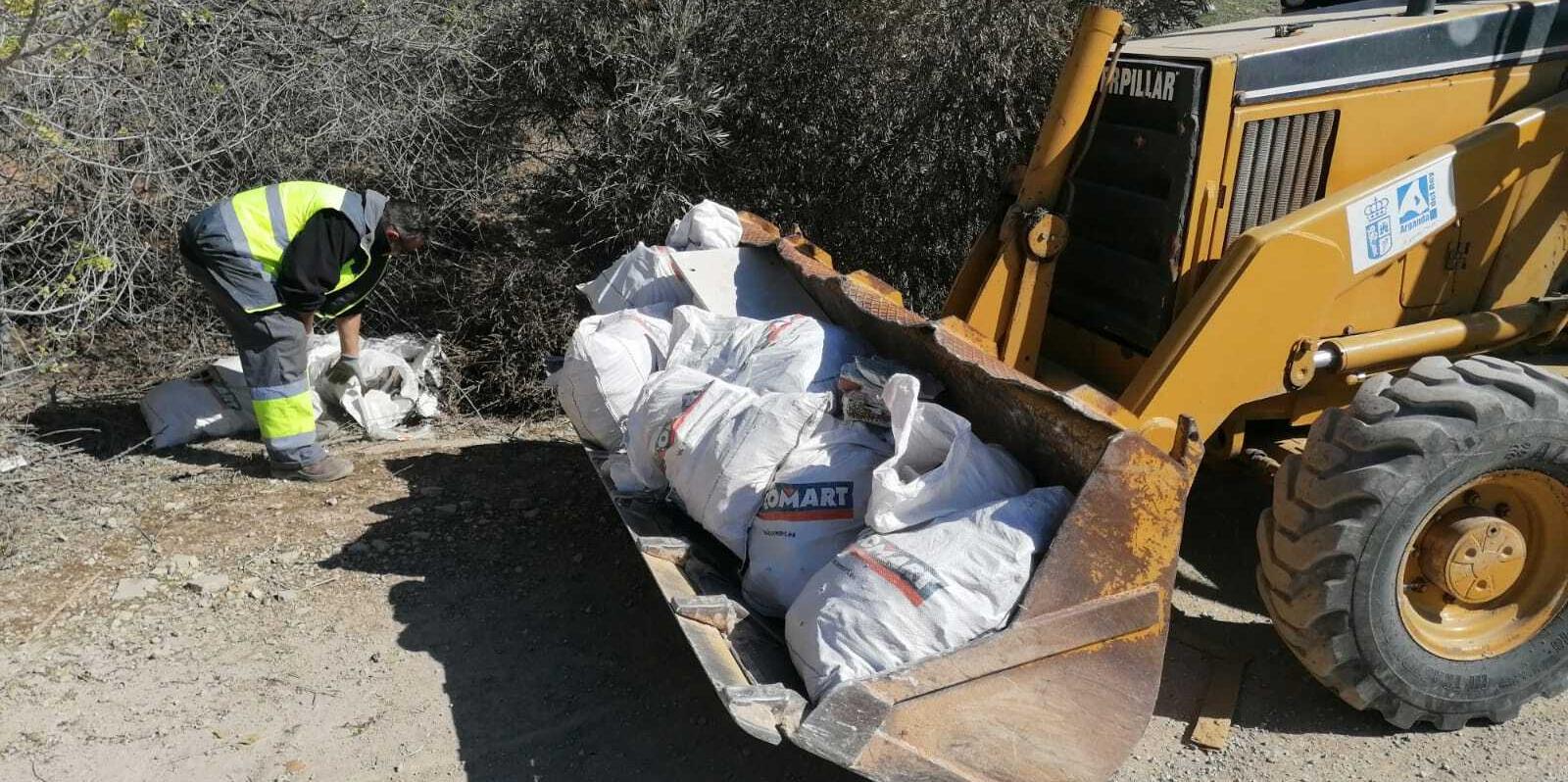 Arganda del Rey inicia una campaña de control y vigilancia de vertidos en los entornos naturales