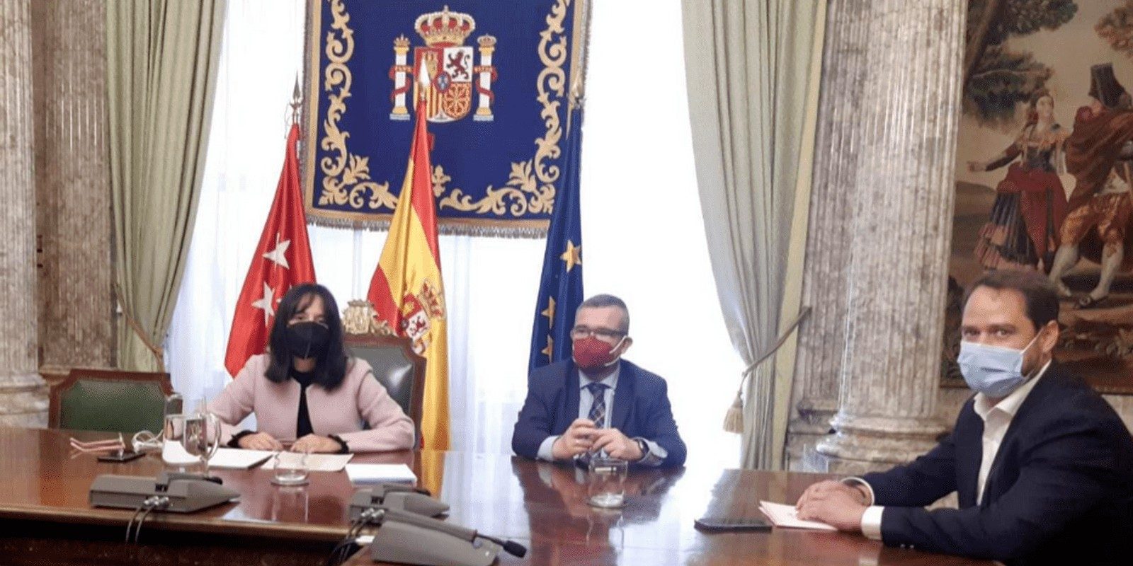 La nueva delegada del Gobierno se reúne con los responsables de la Federación de Municipios de Madrid La nueva delegada del Gobierno se reúne con los responsables de la Federación de Municipios de Madrid