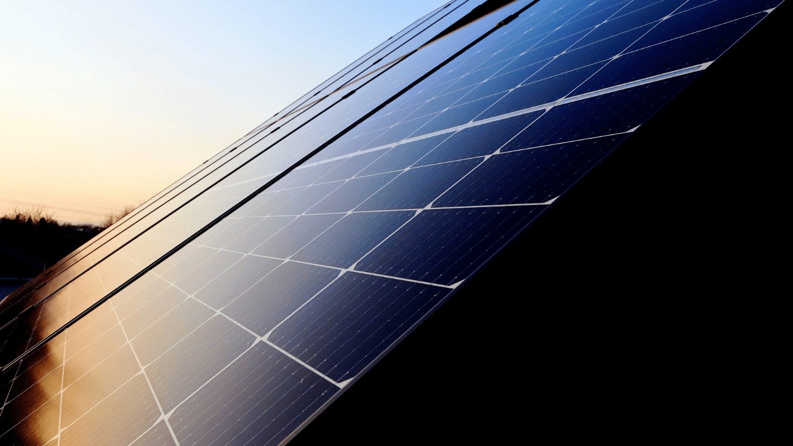 Alianza entre BBVA y Iberdrola para ofrecer a particulares y empresas soluciones sostenibles para ahorrar Alianza entre BBVA y Iberdrola para ofrecer a particulares y empresas soluciones sostenibles para ahorrar