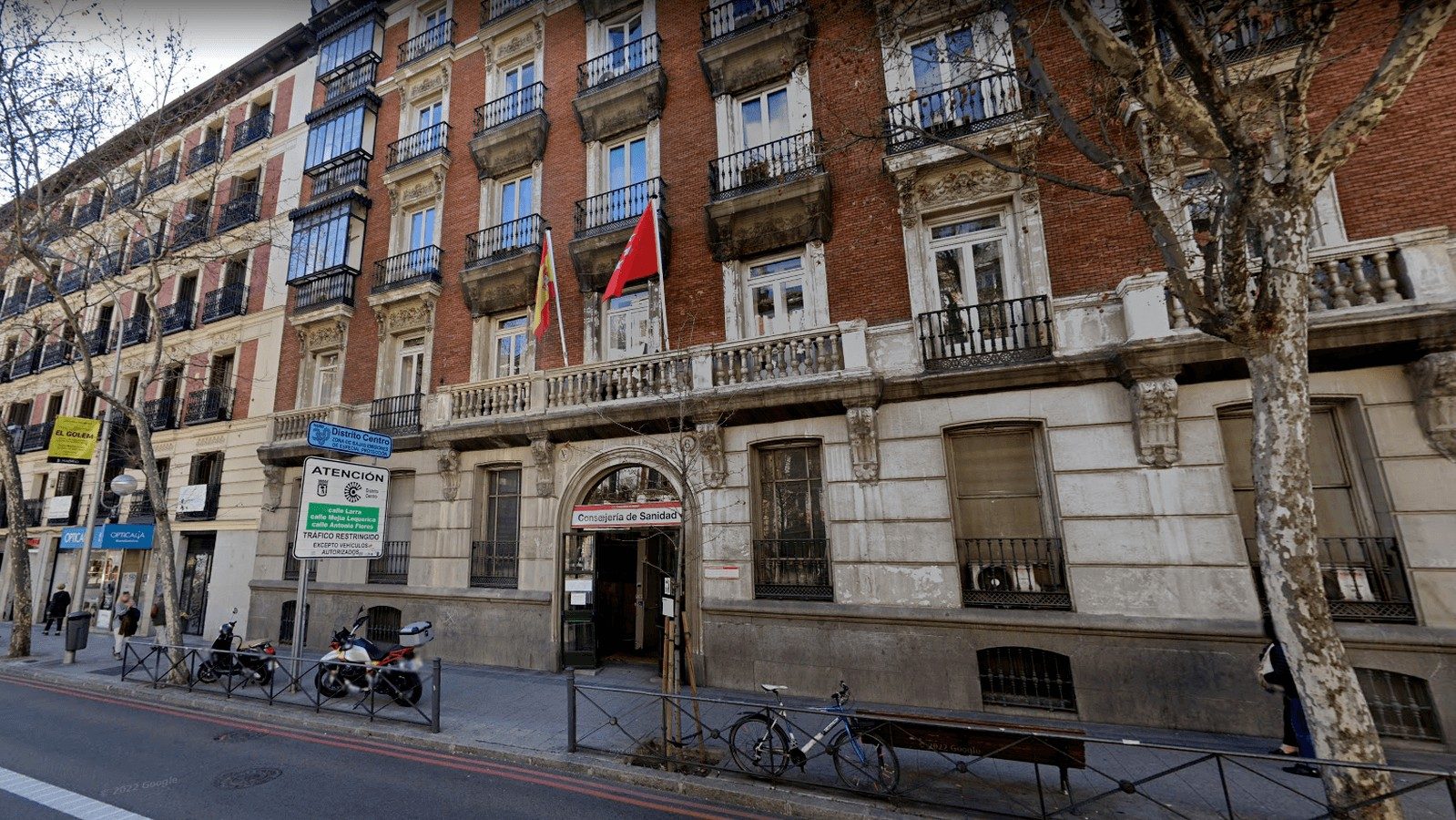 El comité de huelga inicia un encierro en la Dirección General de Recursos Humanos del Sermas El comité de huelga inicia un encierro en la Dirección General de Recursos Humanos del Sermas