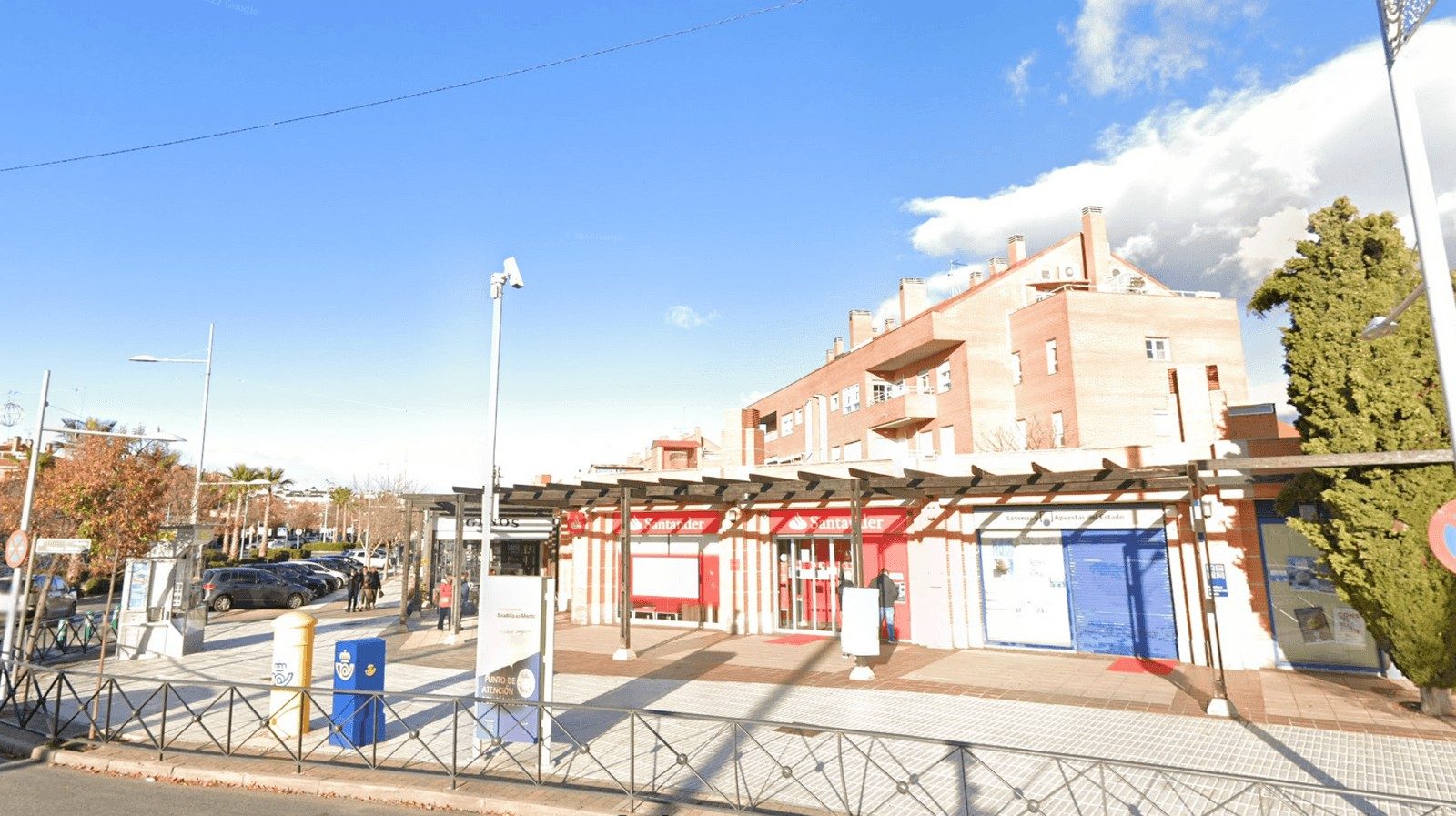 El 25.296, segundo cuarto premio, reparte 1,52 millones en Madrid, Boadilla, San Lorenzo, 'Sanse' y Parla El 25.296, segundo cuarto premio, reparte 1,52 millones en Madrid, Boadilla, San Lorenzo, 'Sanse' y Parla