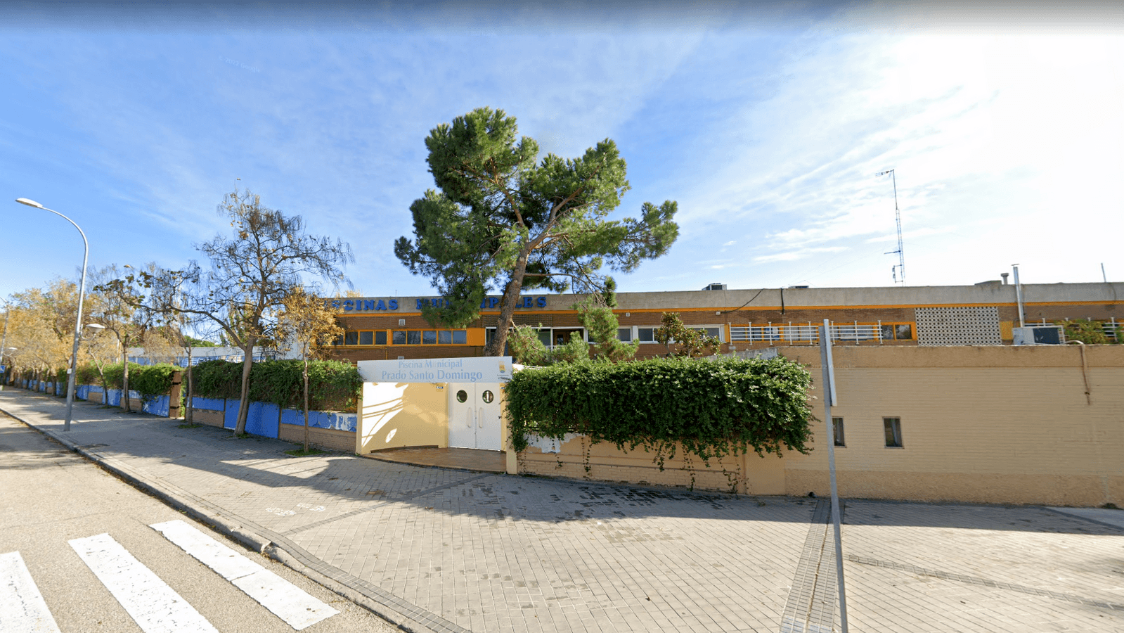 Terol denuncia el derroche de agua tras el vaciado total de las piscinas de verano de Alcorcón
