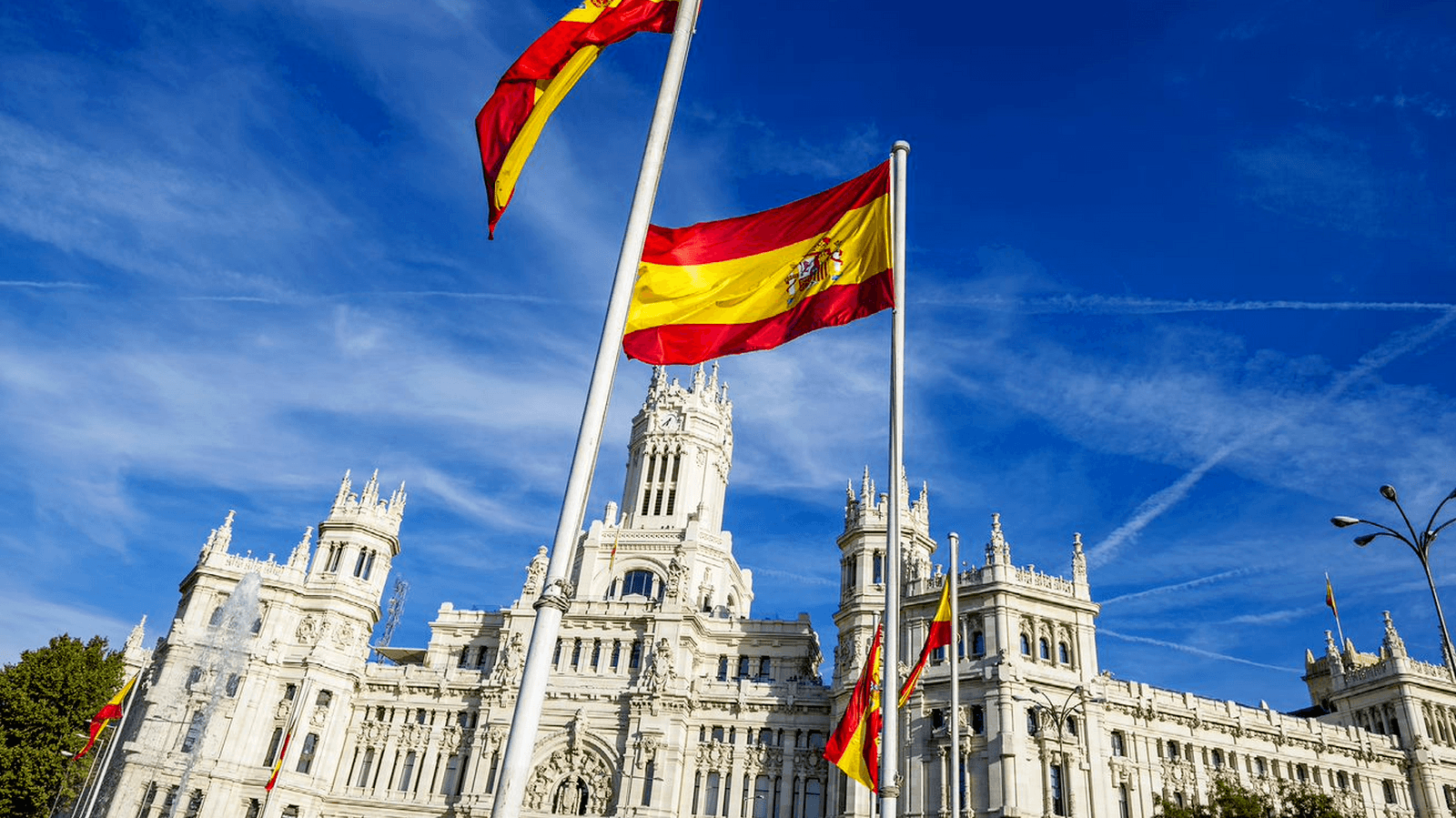 Subida del impuesto sobre plusvalías en España en 2023: ¿afectará a los operadores bursátiles?