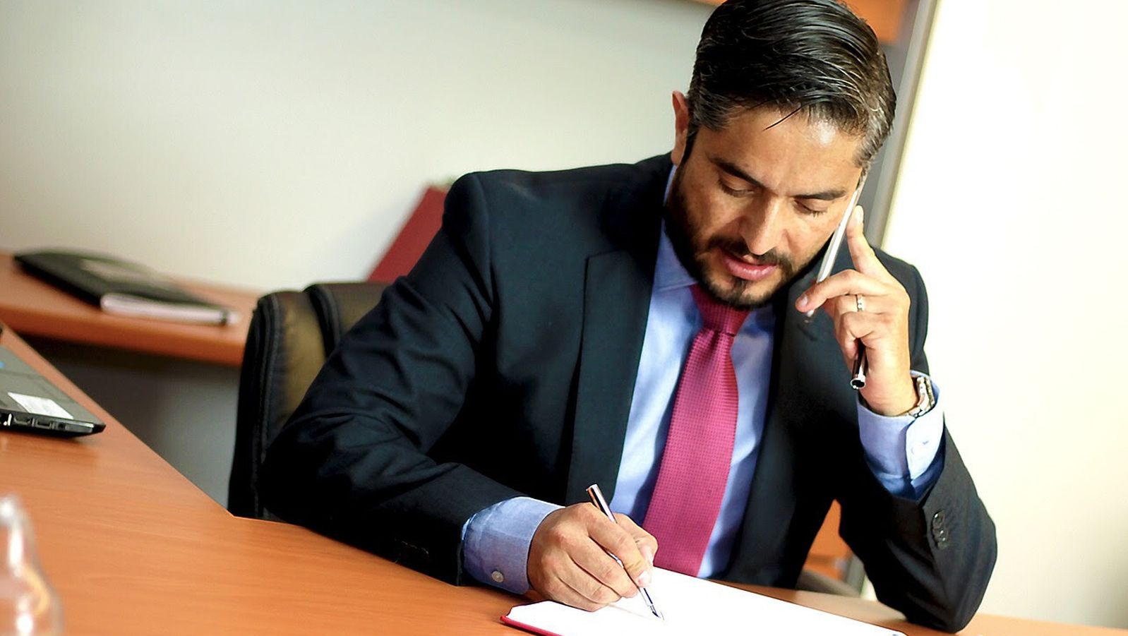 El abogado penalista, el profesional para proteger la empresa del delito económico