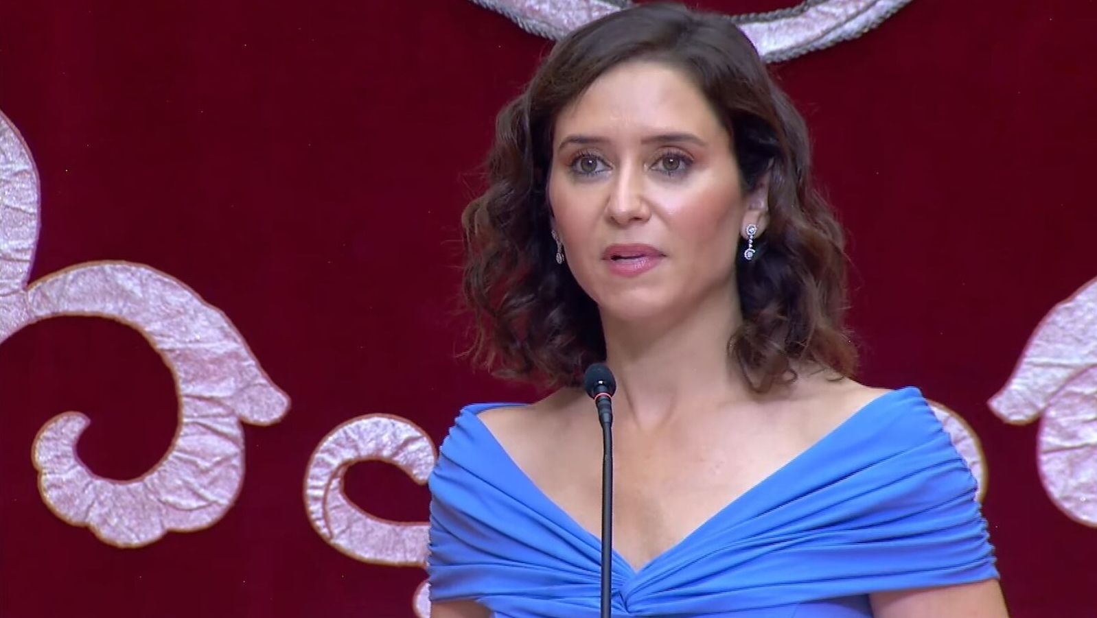 Díaz Ayuso inicia la legislatura con optimismo: 'En Madrid todos vamos en el mismo barco