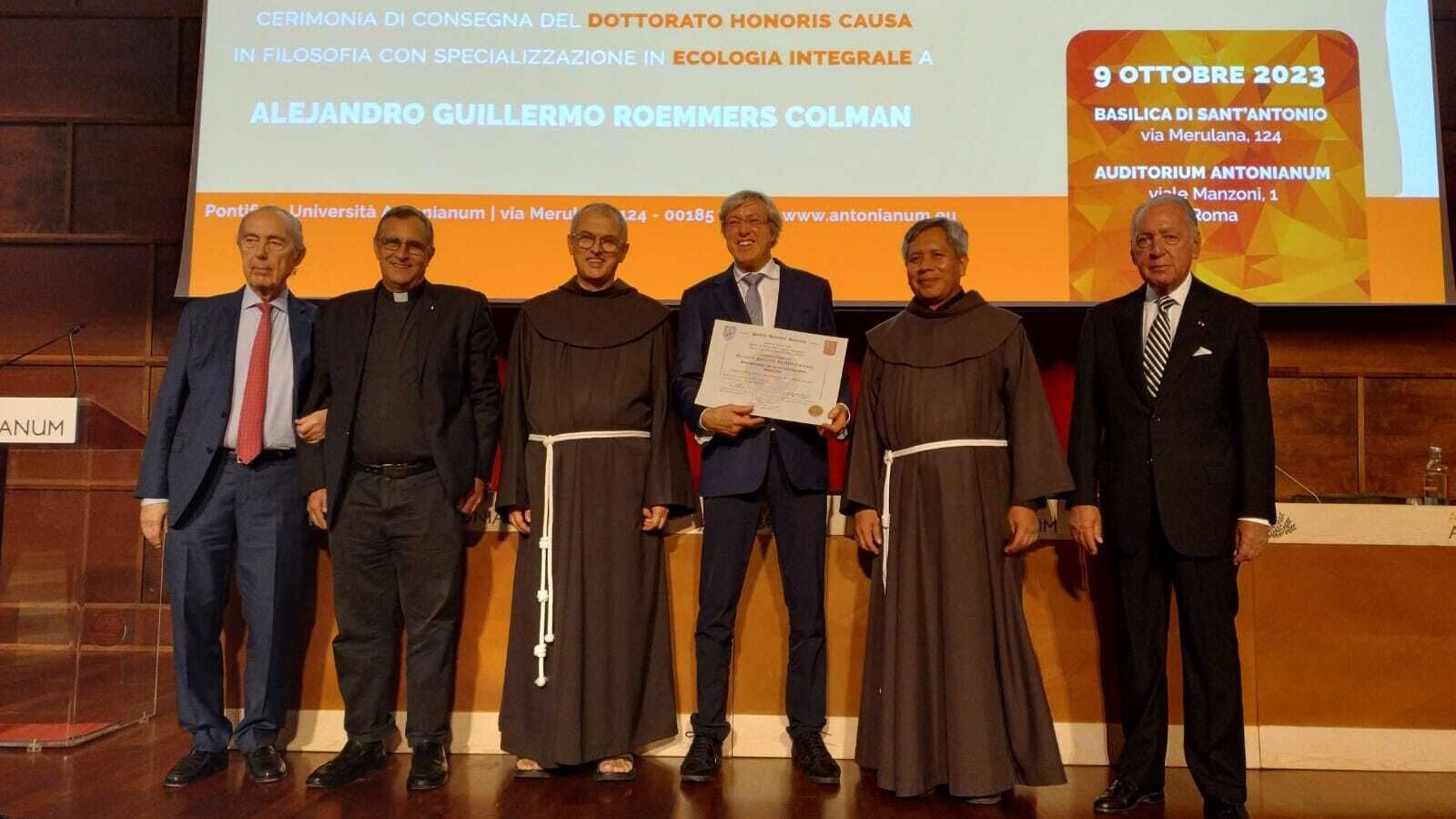 Alejandro Guillermo Roemmers recibe el Doctorado Honoris Causa en Roma