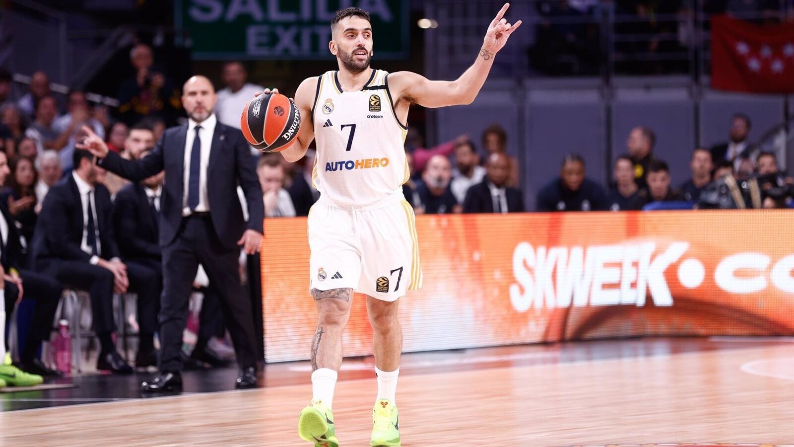 Campazzo y el 'Chacho' bailan al ALBA