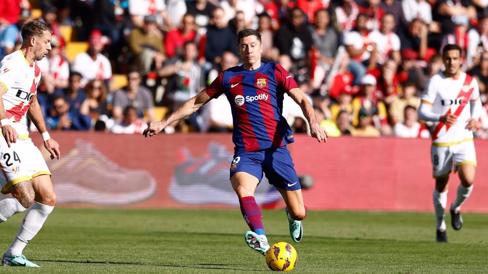 El Barça evita una 'caraja' completa en Vallecas