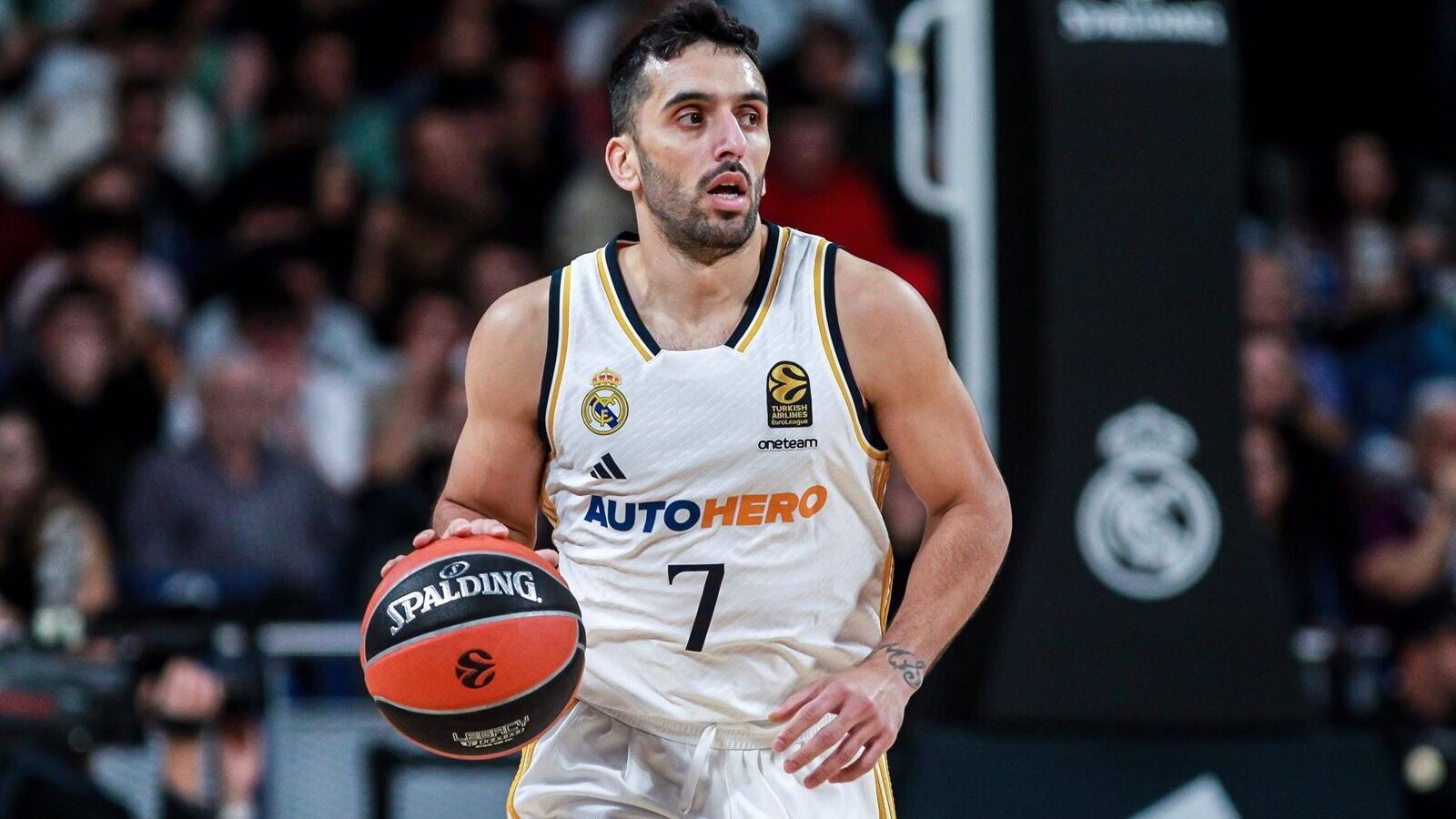 La remontada del Fenerbahçe tumba al líder Real Madrid sobre la bocina