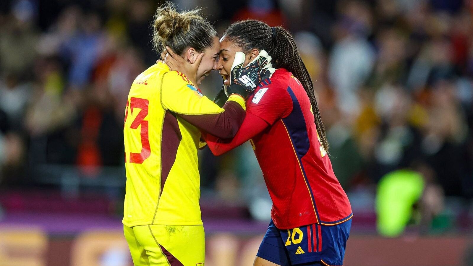  La española Cata Coll optará al 'The Best' de la FIFA a mejor portera