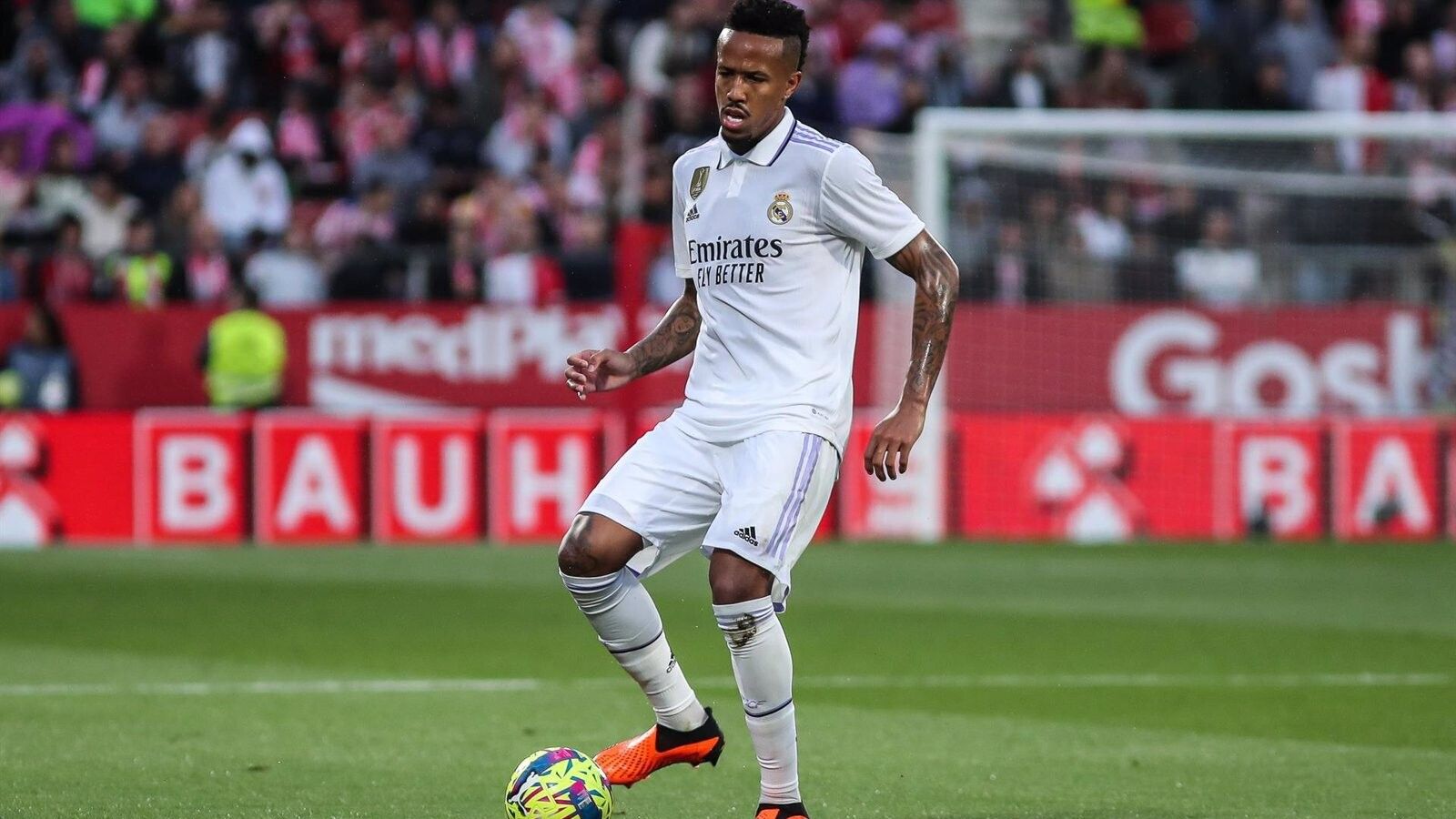 Militao renueva con el Real Madrid hasta 2028