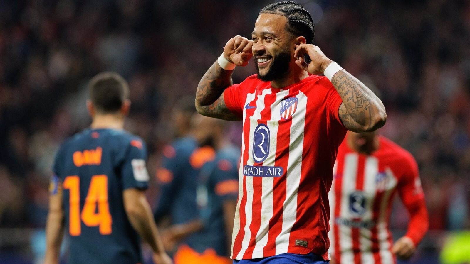 El Atlético despacha a un inofensivo Valencia