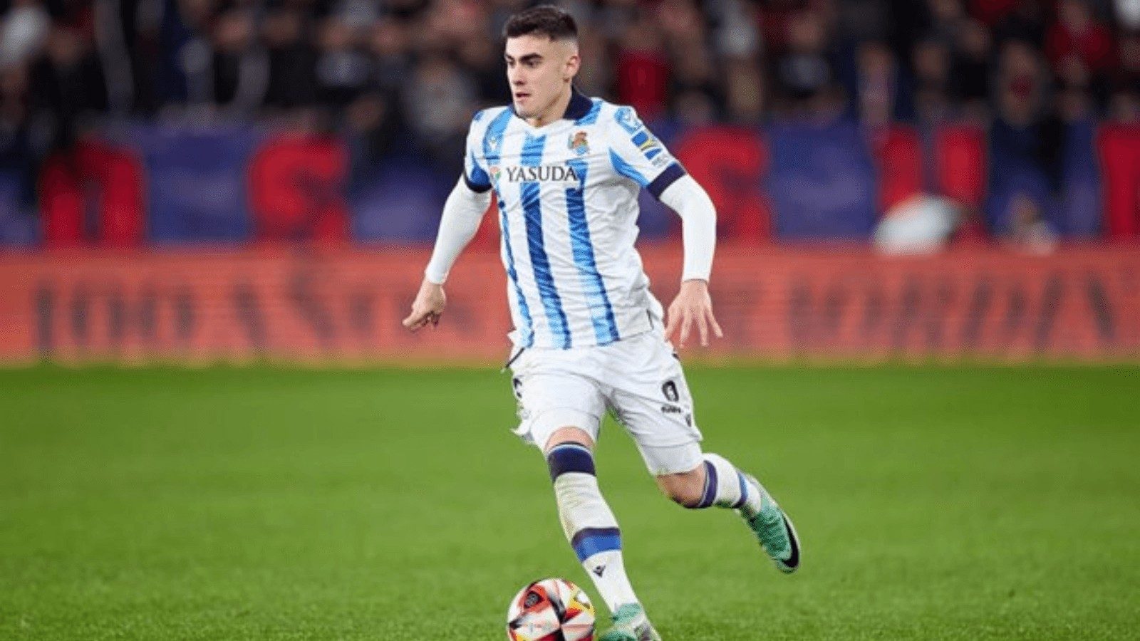 Ander Barrenetxea renueva hasta 2030 con la Real Sociedad Ander Barrenetxea renueva hasta 2030 con la Real Sociedad