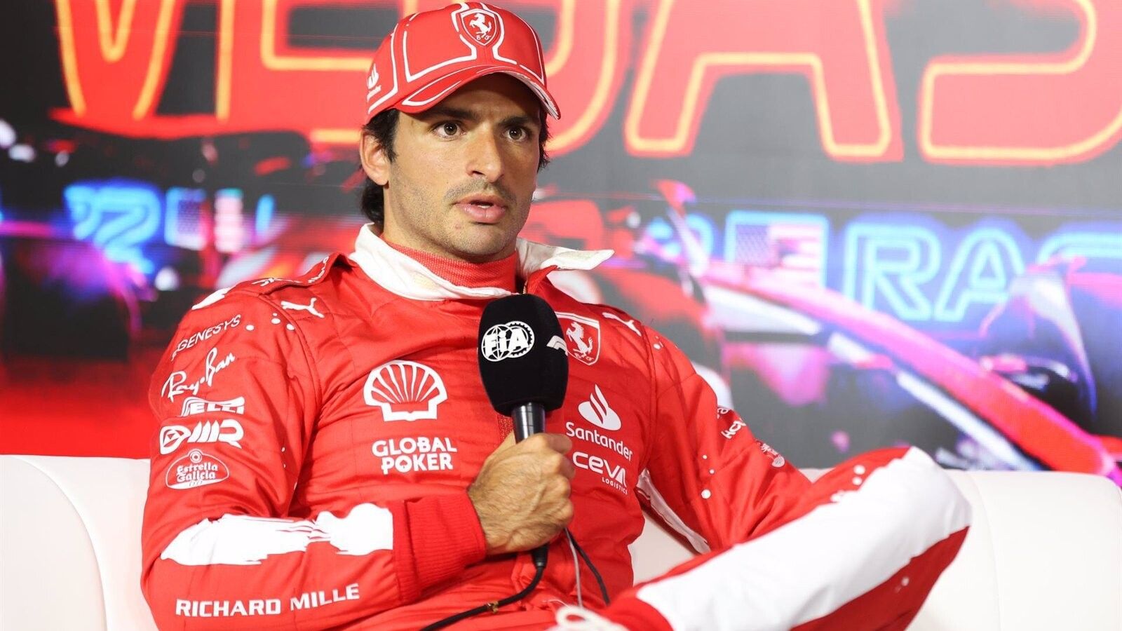 Carlos Sainz confirma su adiós a Ferrari: "Lo daré todo por los 'tifosi' de todo el mundo"