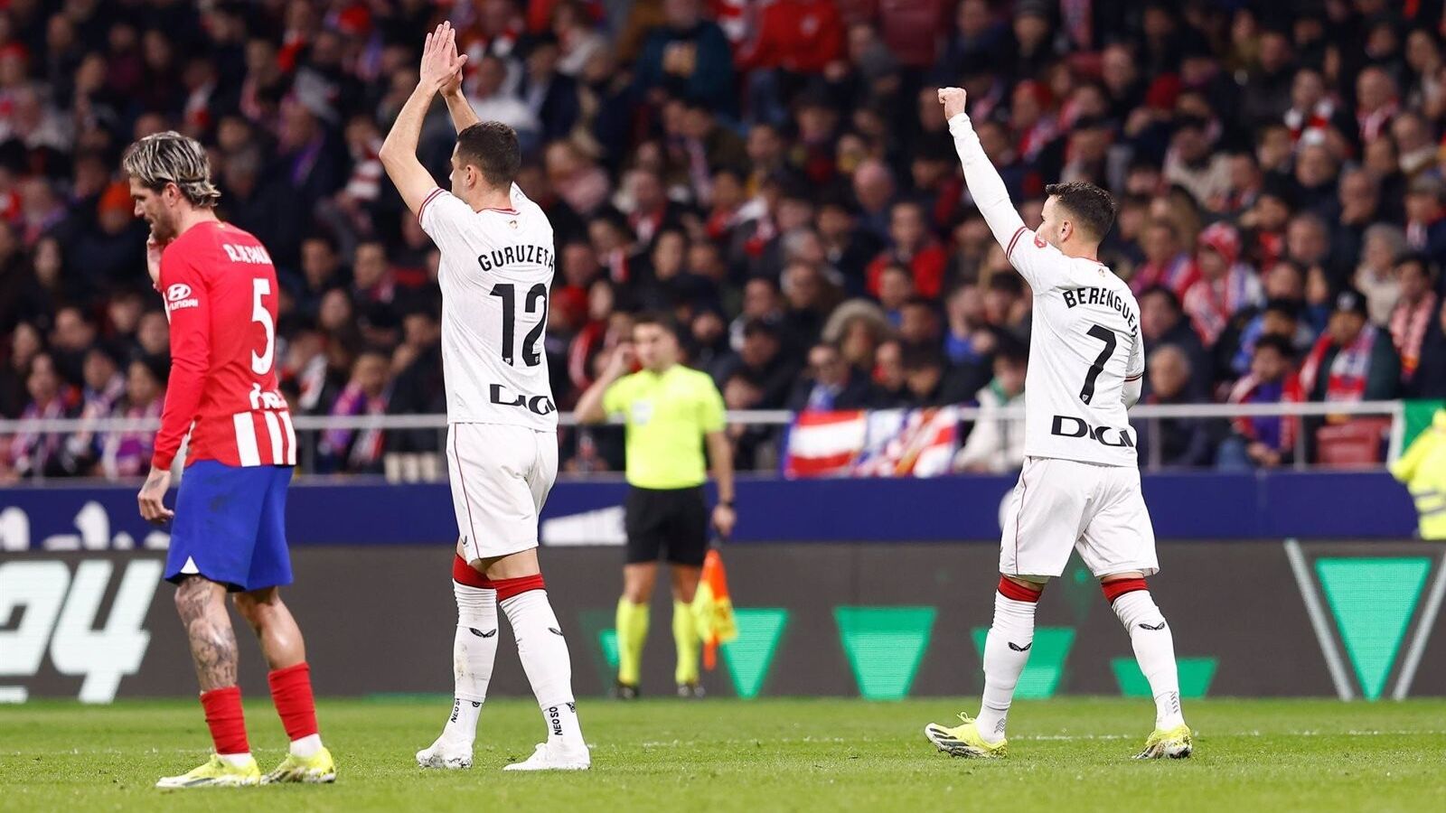 El Athletic Club asalta el Metropolitano y toma ventaja en la semifinal