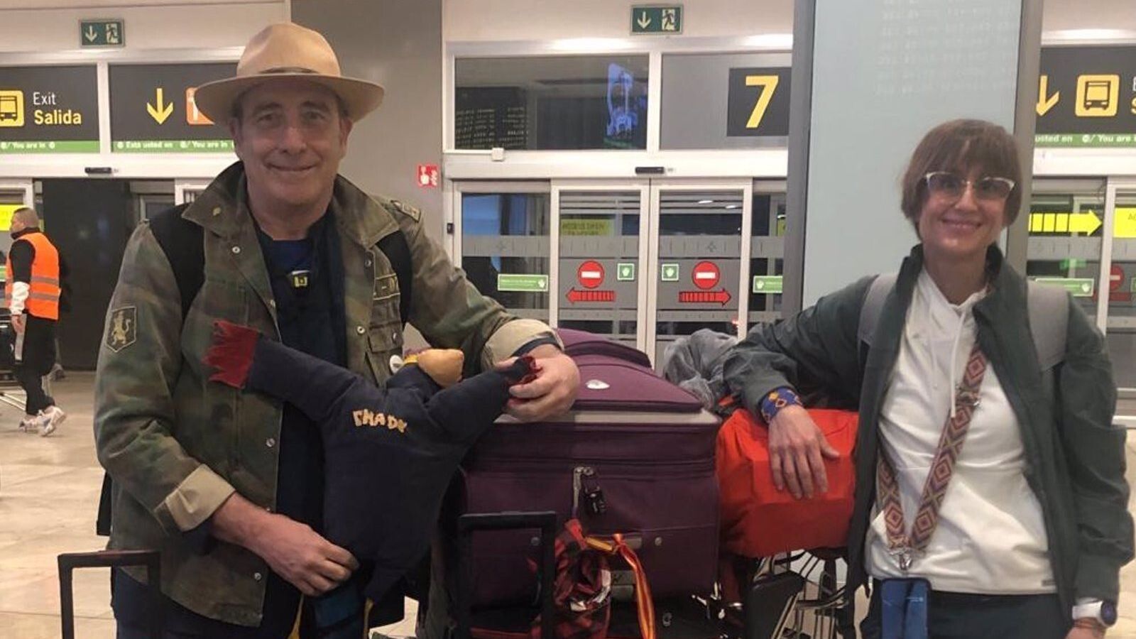 Dos médicos del Hospital de Fuenlabrada viajan a Chad para ayudar a los 'niños serpiente'