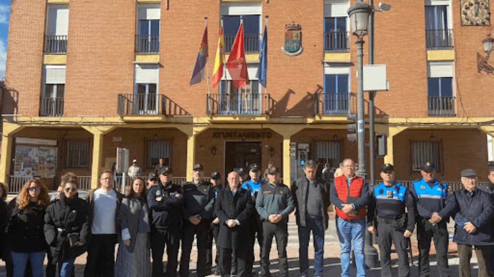El Ayuntamiento de Algete convoca un minuto de silencio en apoyo al pueblo valenciano tras el incendio del jueves El Ayuntamiento de Algete convoca un minuto de silencio en apoyo al pueblo valenciano tras el incendio del jueves
