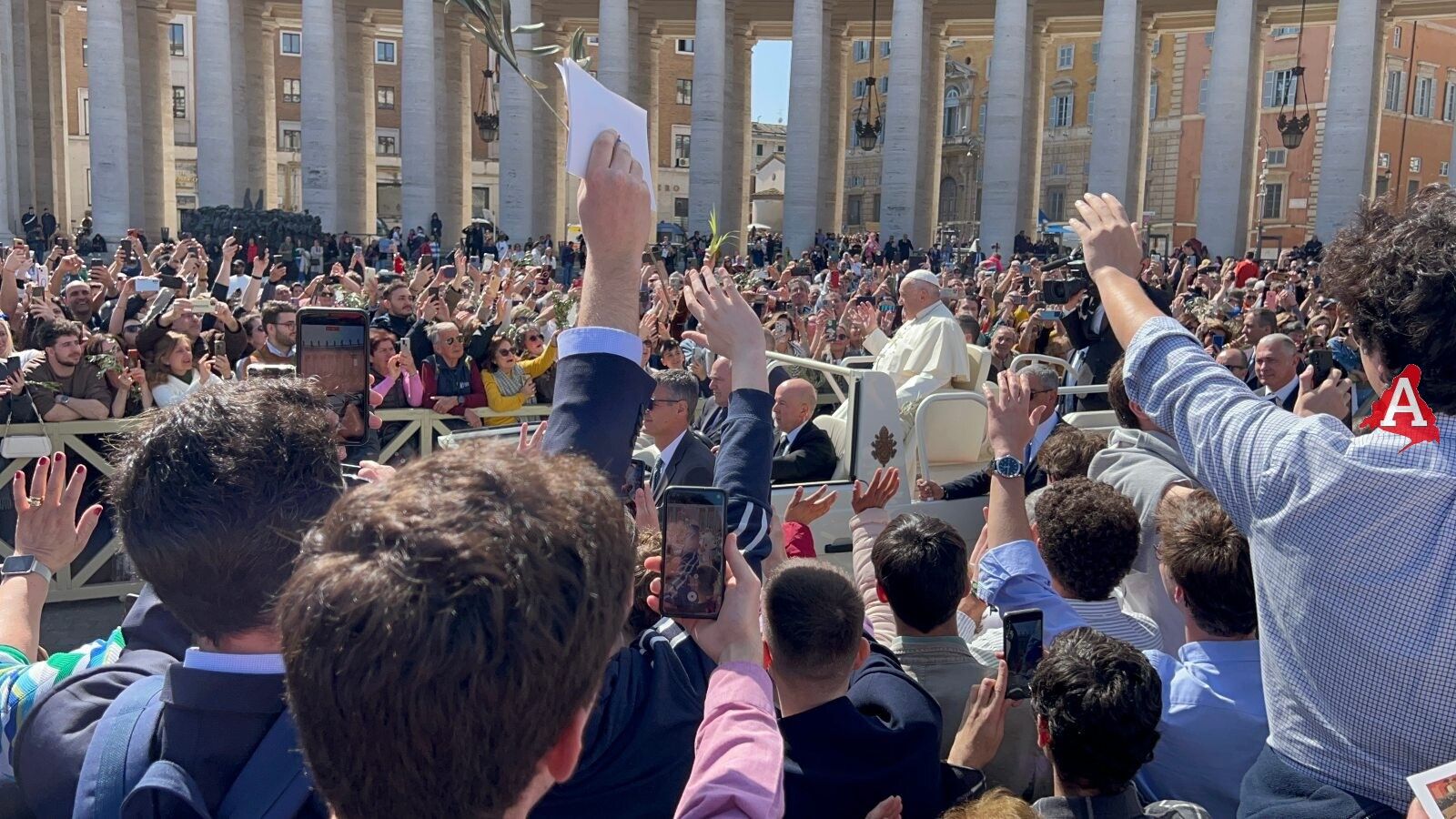 El Papa celebra la misa de Domingo de Ramos sin homilía y prefiere guardar un minuto de silencio