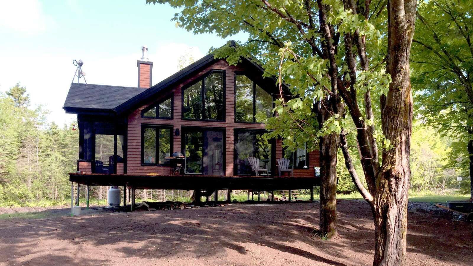 Abre en Madrid una nueva franquicia de cimentación sostenible: Techno Metal Post revoluciona el sector