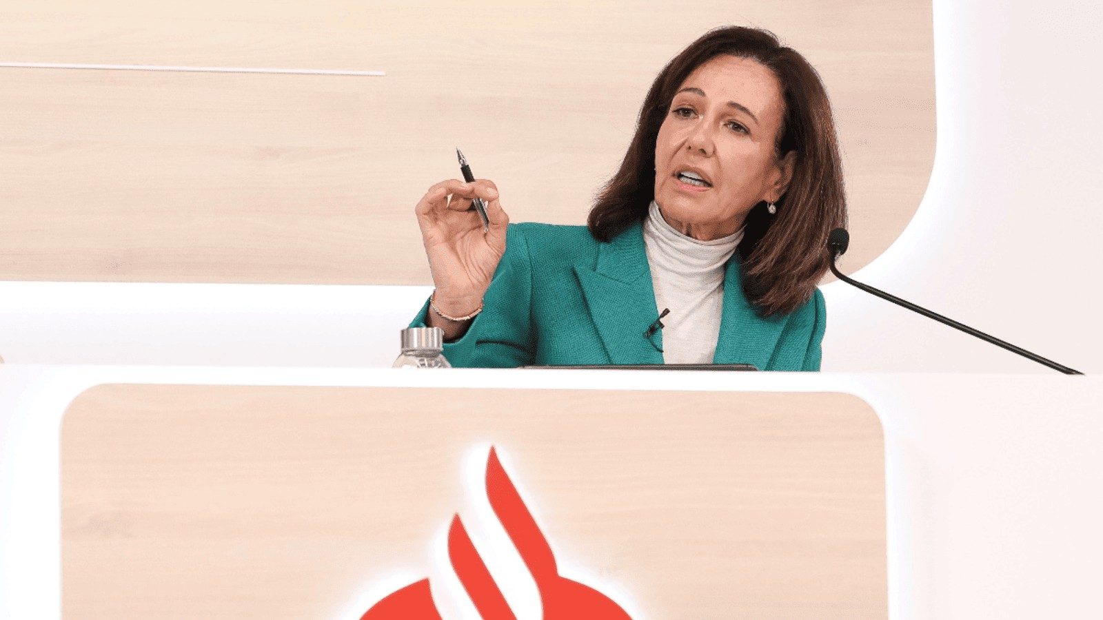 El Banco Santander alcanza beneficios récord en el primer trimestre El Banco Santander alcanza beneficios récord en el primer trimestre